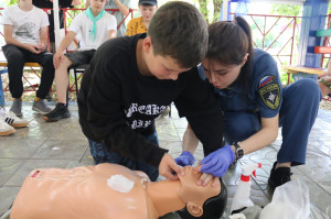 В нашем лагере частые гости в погонах!